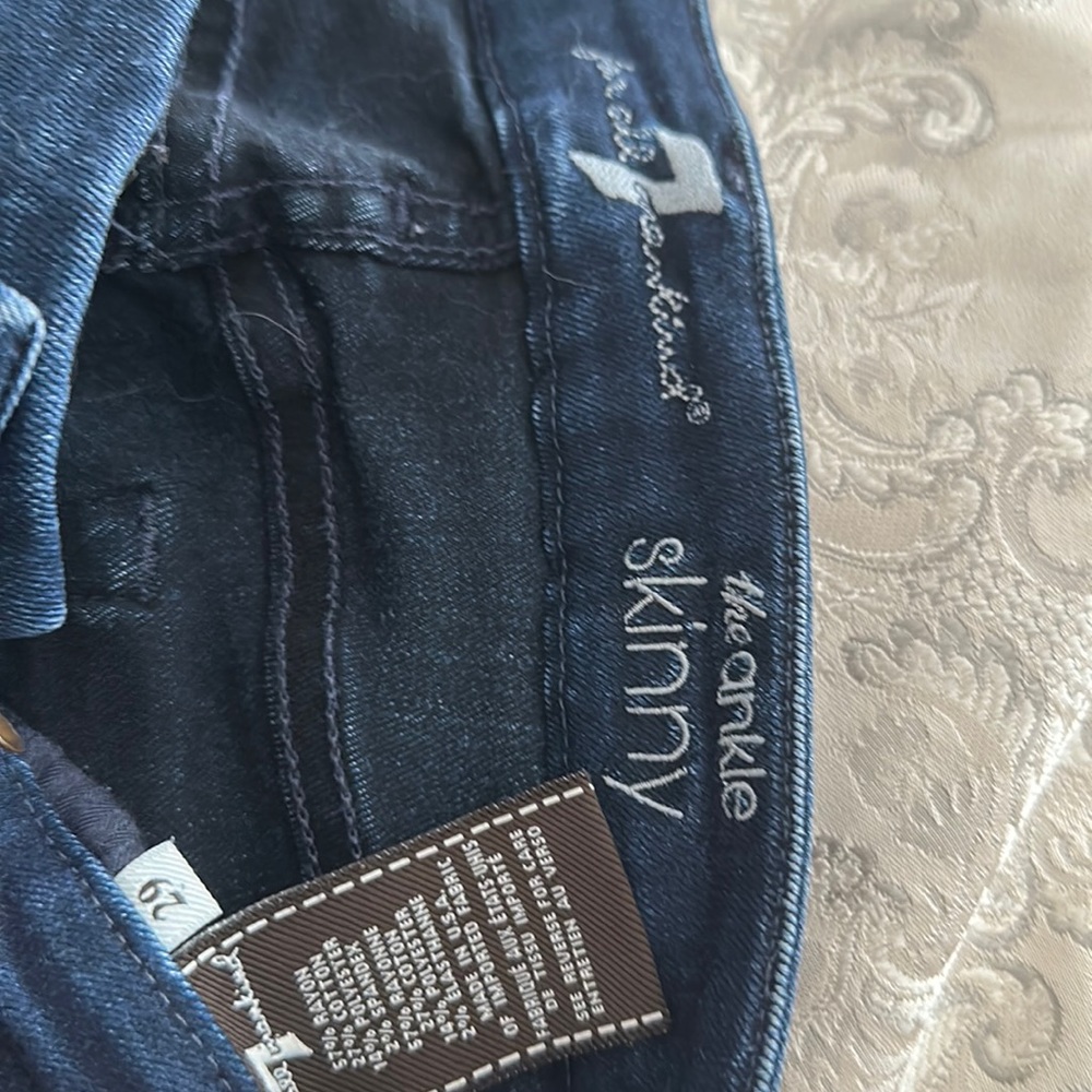 Seven for all mankind size 29 dark denim ankle jeans